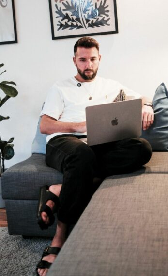 HelpMyBnB-Fabian Weber