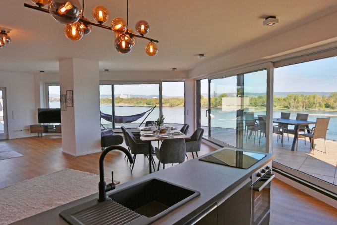 HelpMyBnB Ferienwohnung in Urmitz